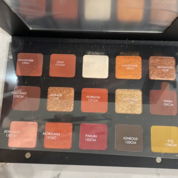 Sunset palette - Picture 2 of 2